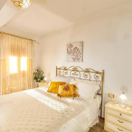 Viola Apartment